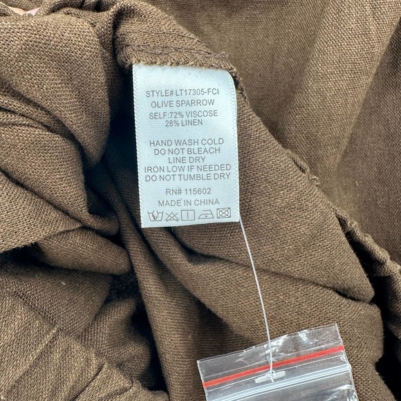 Lush Women's Long Sleeve V-Neck Crop Top in Olive Size Medium - Picture 5 of 5